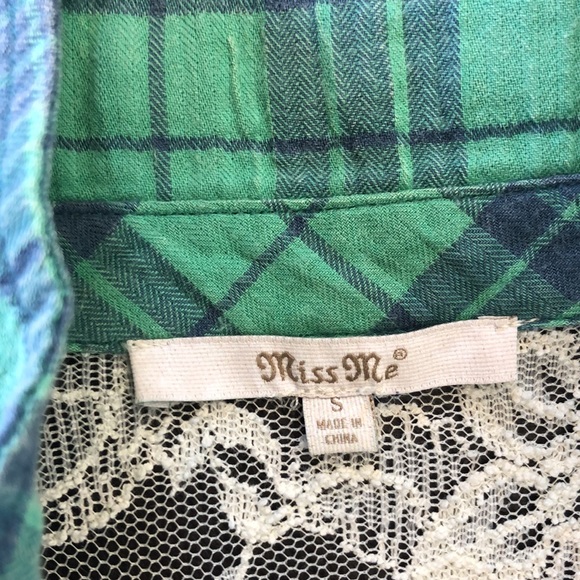 Great MISS ME Shirt with Bling, Lace, Embroidery & Sass! Small ⭐️🌸 - Picture 11 of 13